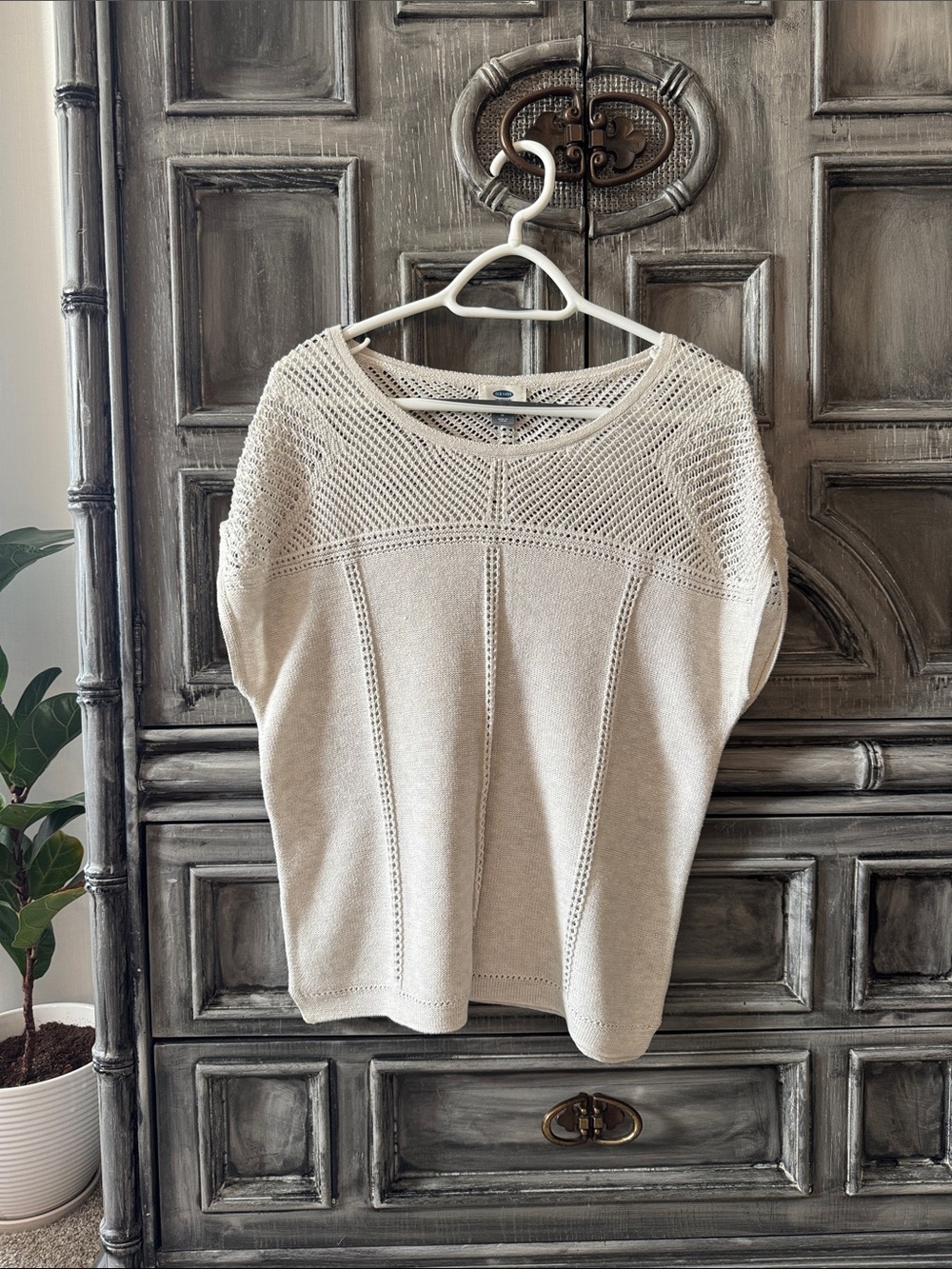Old Navy Cream Knit Short-Sleeve Sweater Top